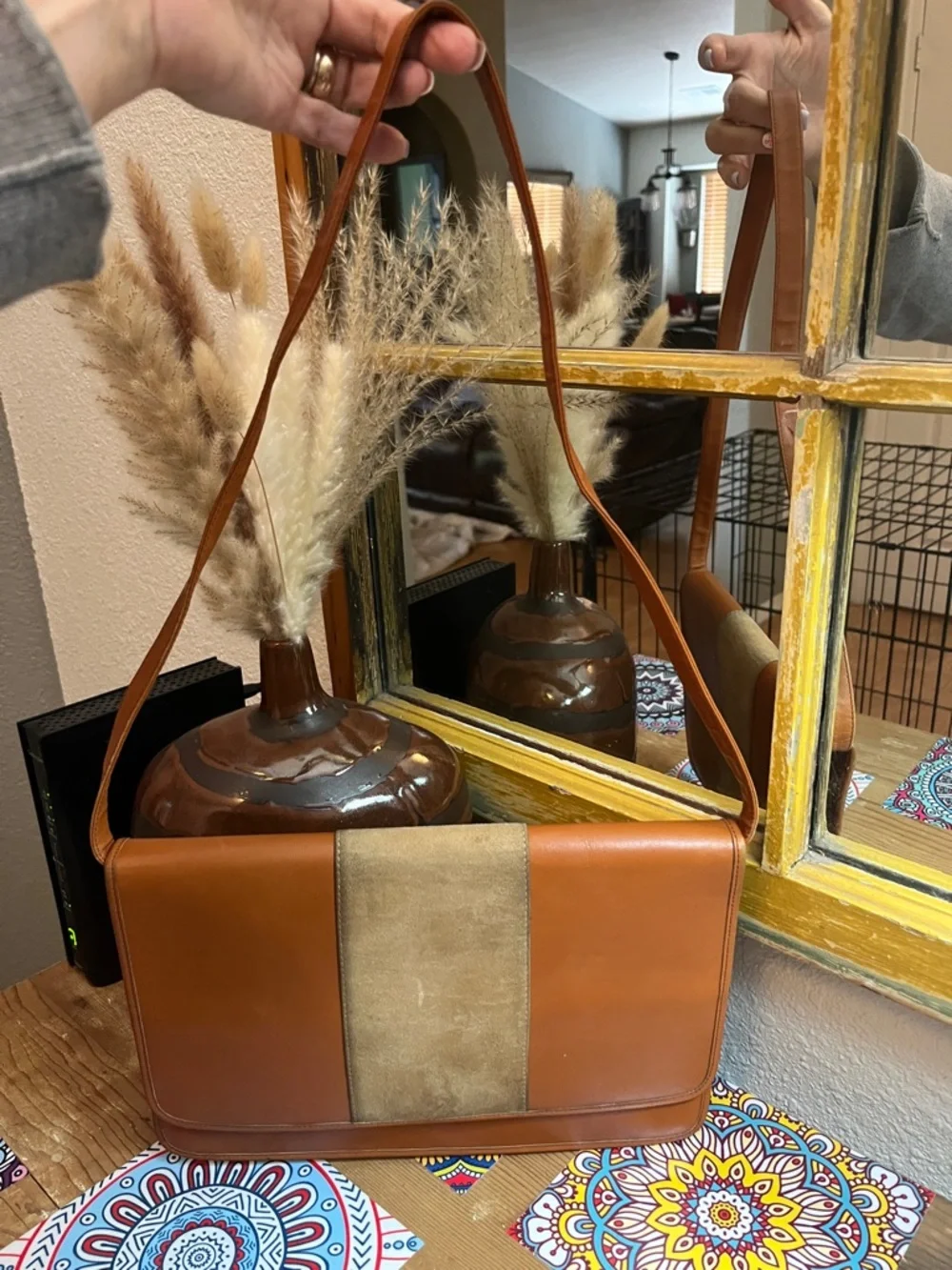 Vintage DIOR shoulder Bag in Cognac with Suede Center - Picture 2 of 12